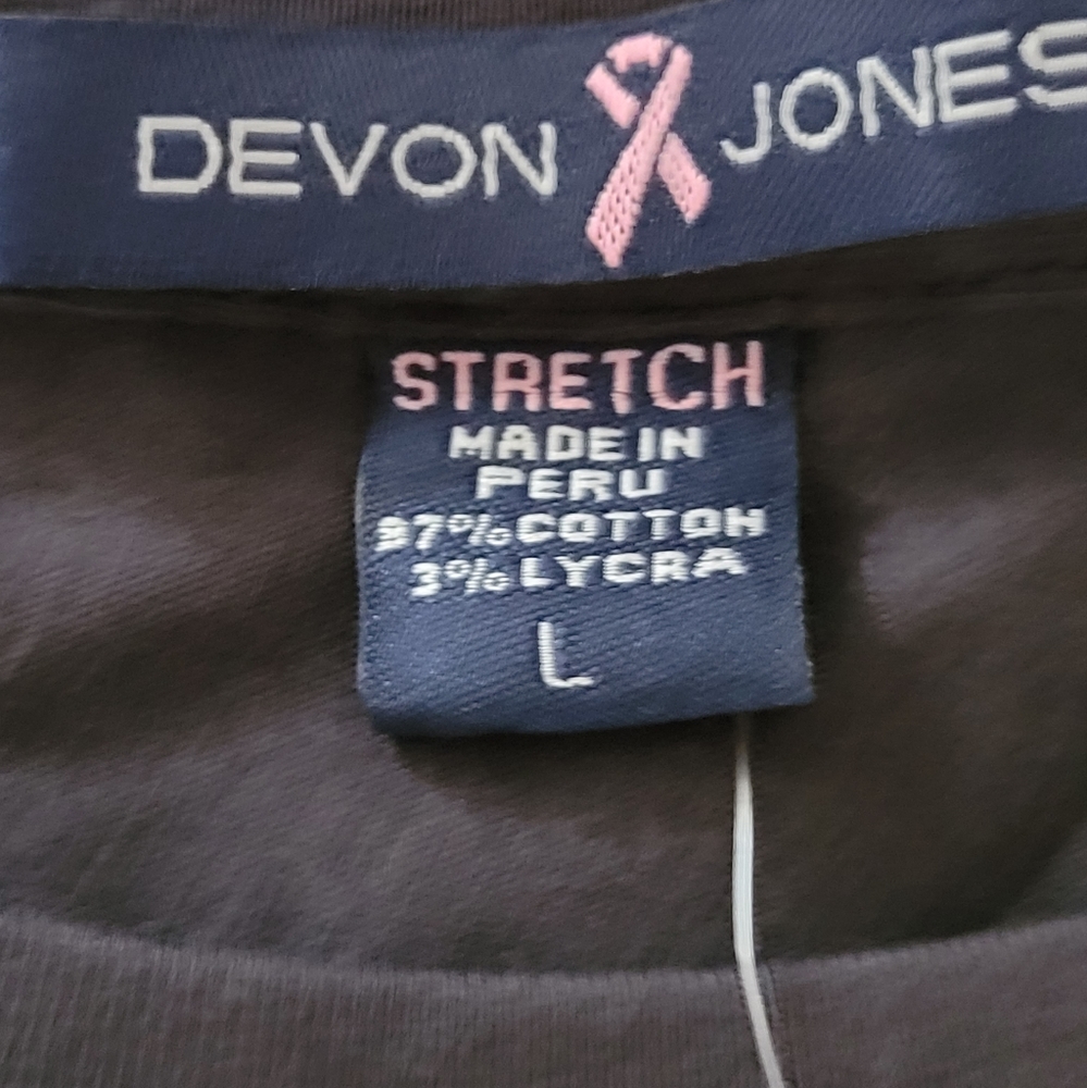 NWT DEVON AND JONES LUXURY TSHIRT ✨️ SOFT AND STRETCHY - Picture 4 of 5